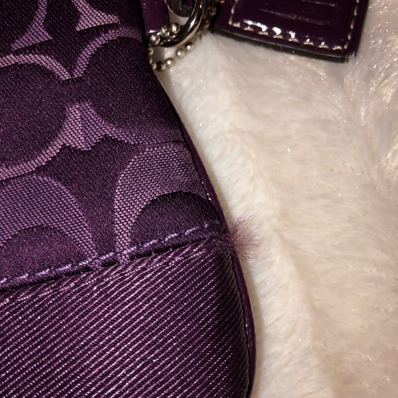 Small purple coach wristlet - Picture 4 of 7